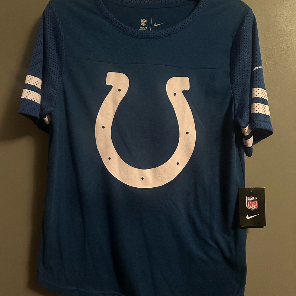 NWT. Women’s Size L. Nike Indianapolis Colts Tee with jersey sleeves